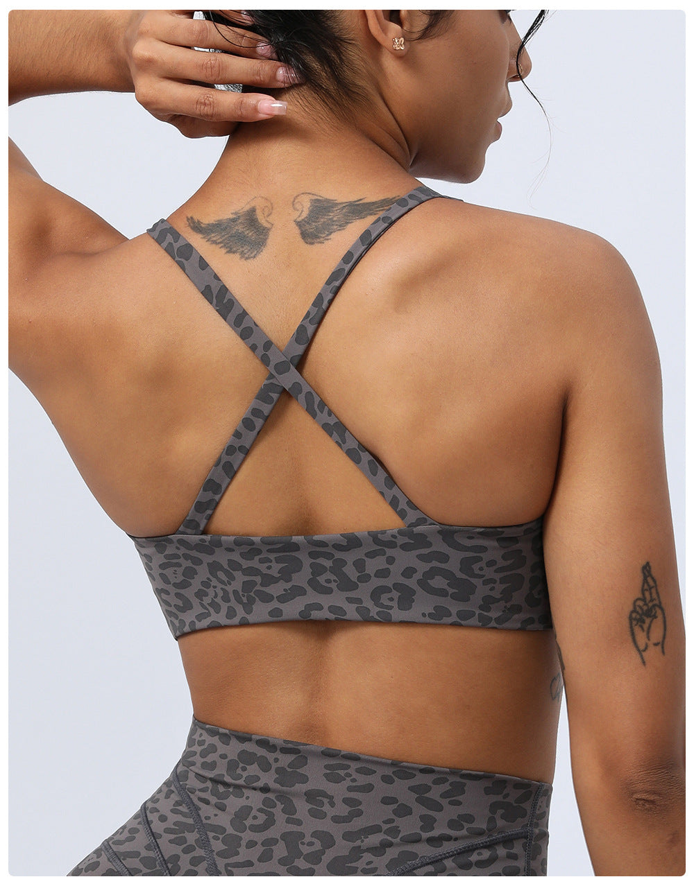 Yoga Leopard Twisted Cross Hip Lifting Running Fitness Suit