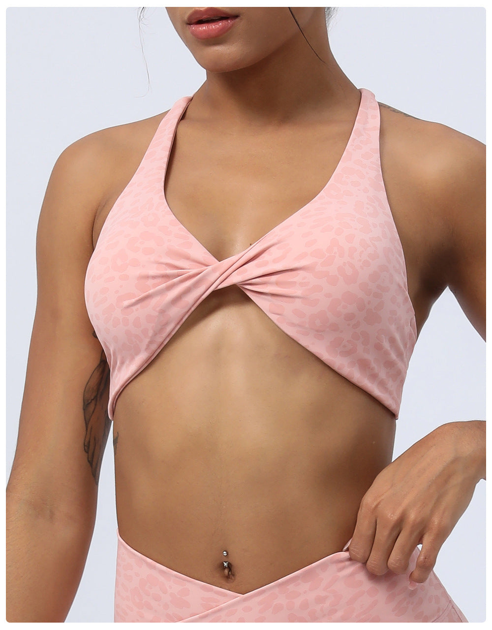 Yoga Leopard Twisted Cross Hip Lifting Running Fitness Suit