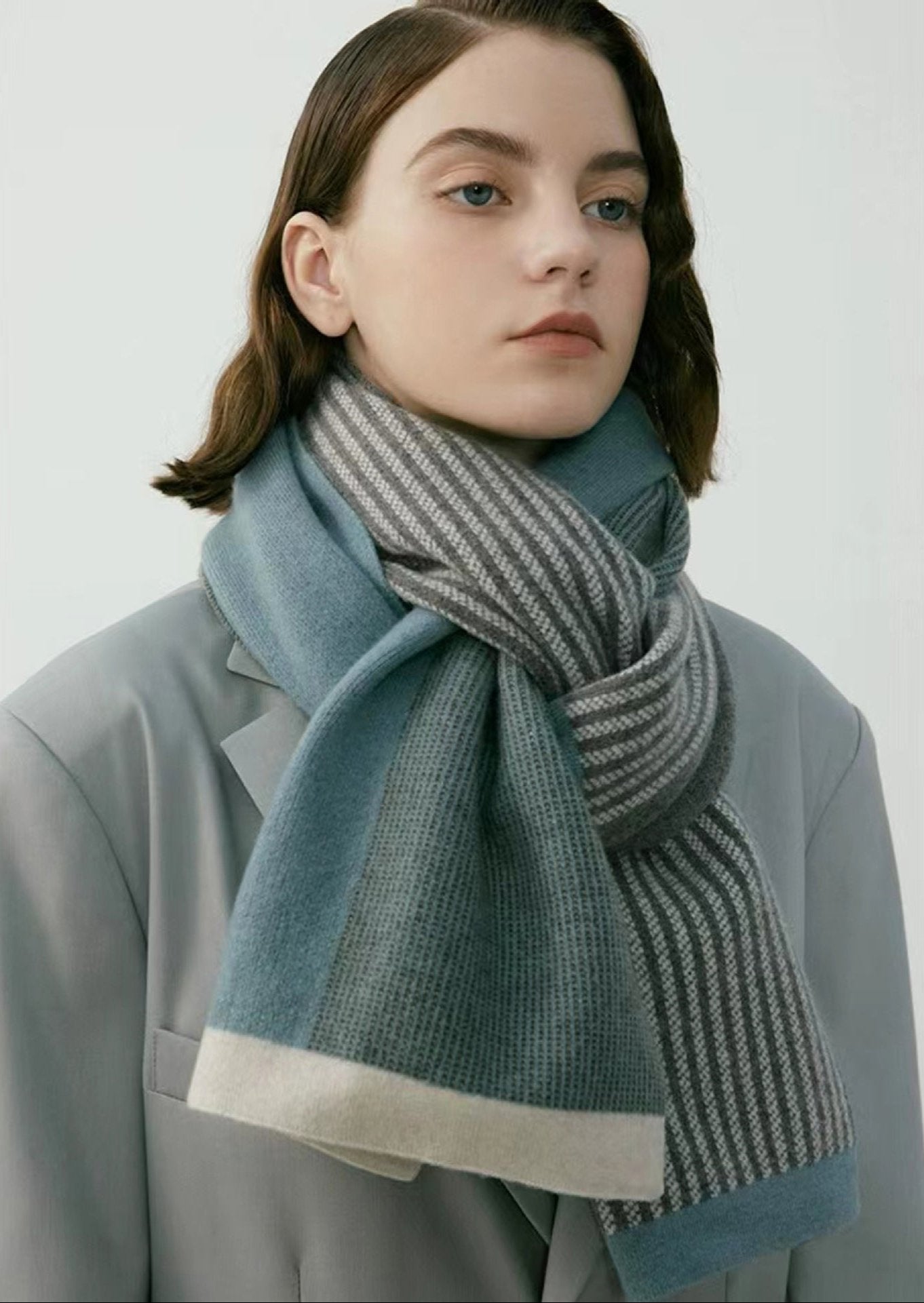 Niche Retro Striped Knitting Scarf