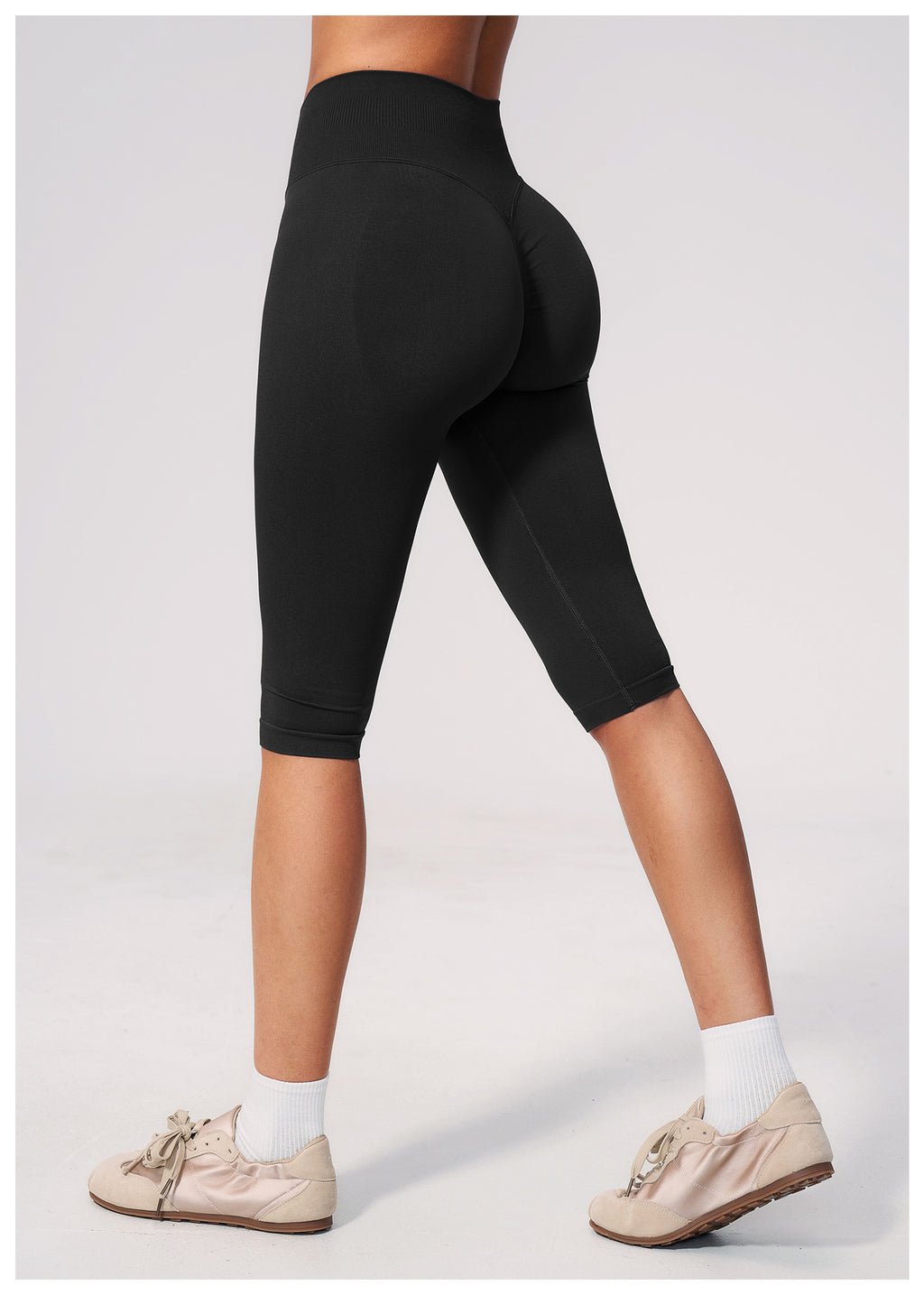 Seamless Thread Yoga Knee Length Capri Pants