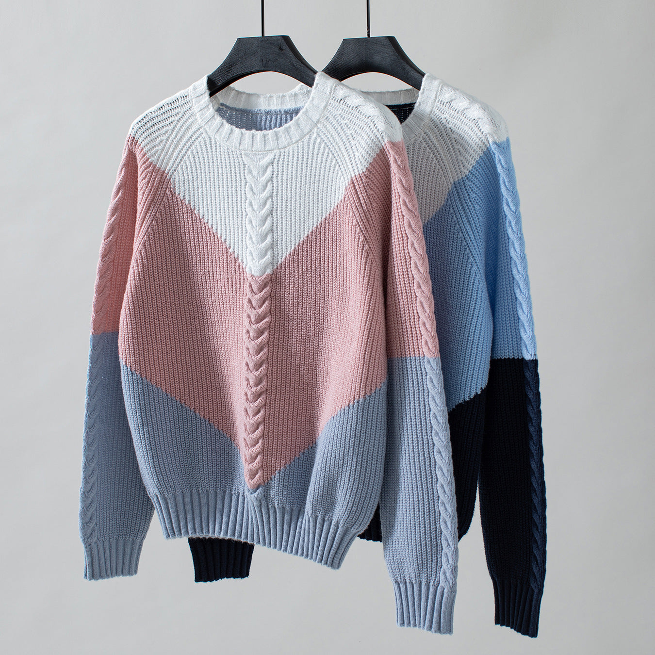 Woolen Rain Contrast Color Twisted Retro Sweater