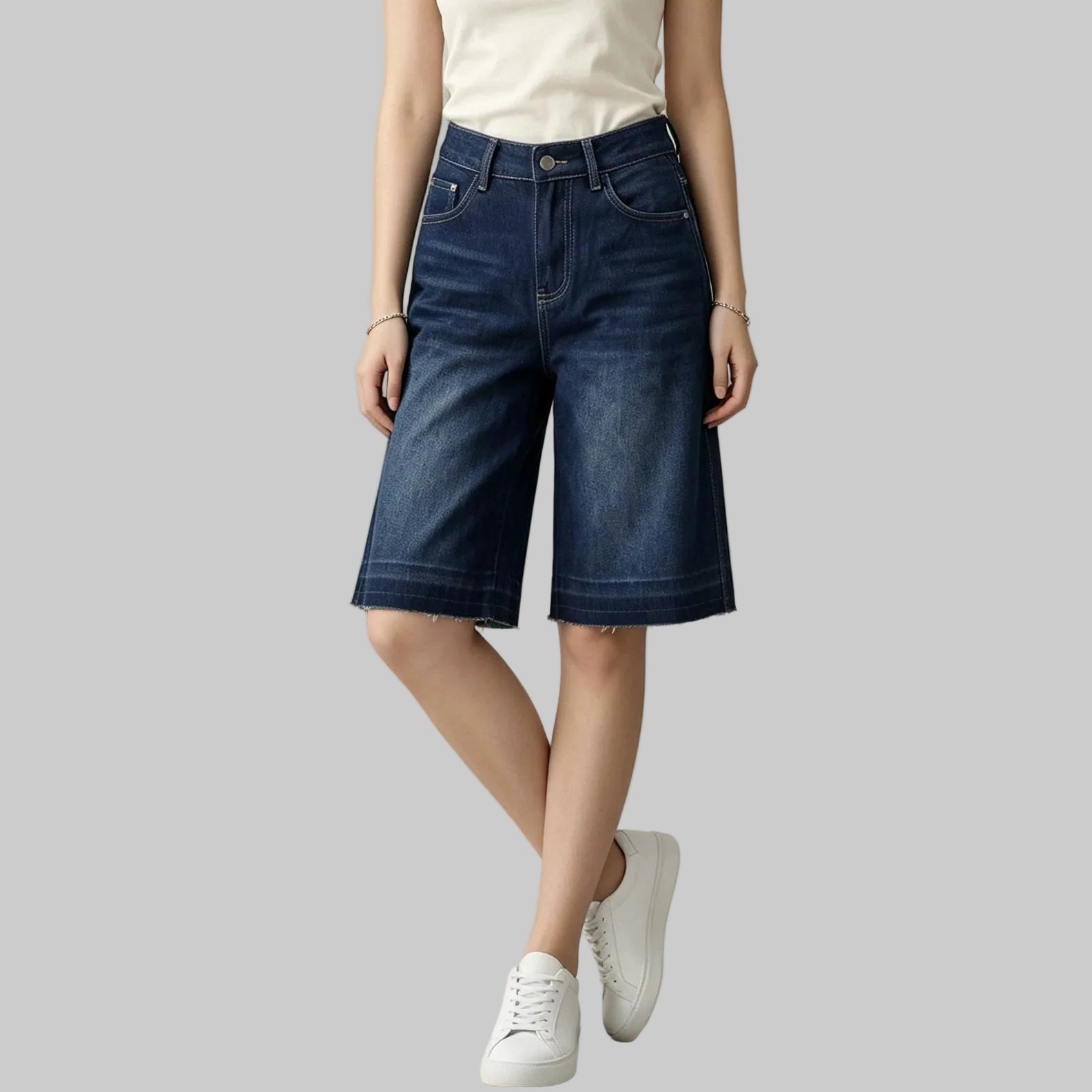 Retro Washed Loose Straight Denim Shorts
