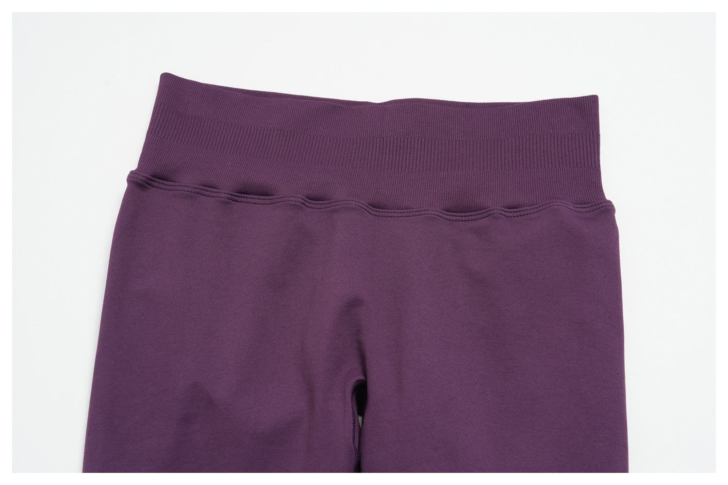 Seamless Thread Yoga Knee Length Capri Pants