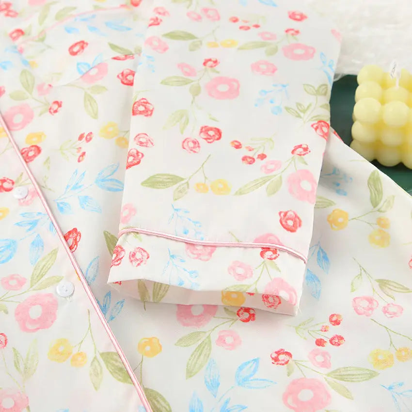 Silk Floral Pajamas Set for Comfortable and Elegant Sleepwear - Loungewear