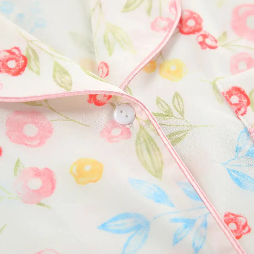 Silk Floral Pajamas Set for Comfortable and Elegant Sleepwear - Loungewear