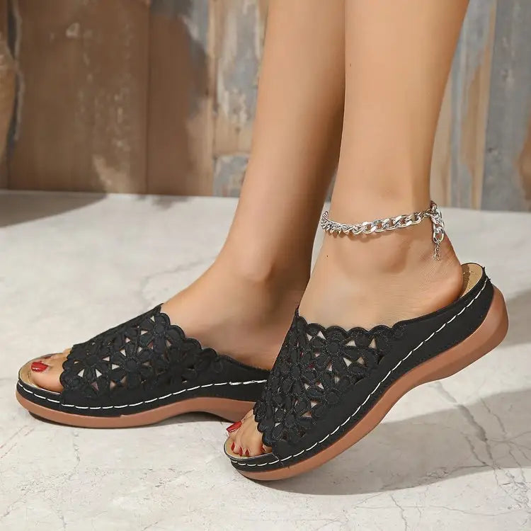Simple Floral Cutout Platform Slippers - 36 / Black - Shoes