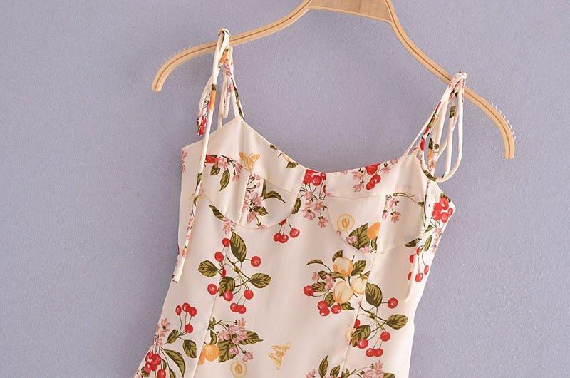 Elastic floral printed tube top, backless strap, boho vacation style.